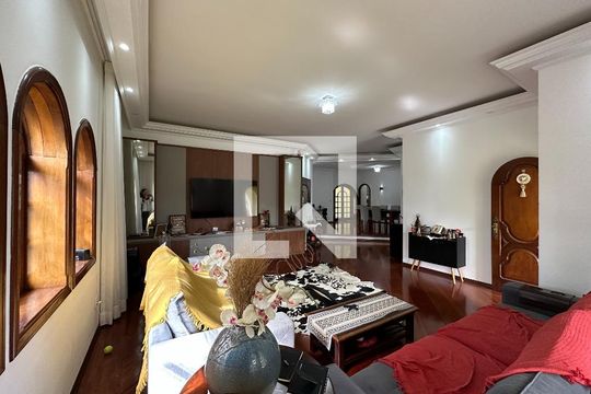 Sala de casa de condomínio para alugar com 5 quartos, 435m² em Jardim California, Jacareí