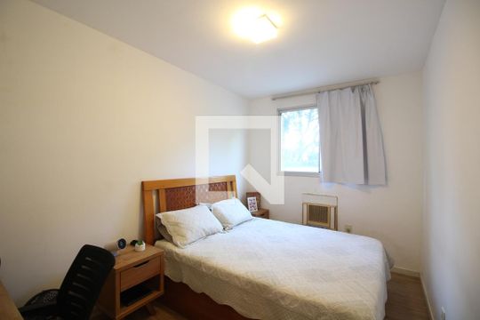 Quarto de apartamento à venda com 1 quarto, 68m² em Barra Olímpica, Rio de Janeiro