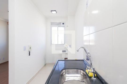 Cozinha e Área de Serviço de apartamento à venda com 2 quartos, 39m² em Cidade Líder, São Paulo