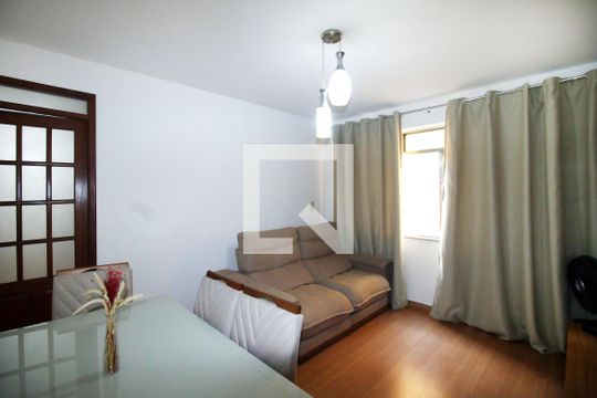 Sala de apartamento à venda com 3 quartos, 62m² em Olaria, Rio de Janeiro