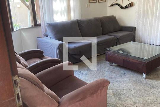 Sala de casa para alugar com 5 quartos, 390m² em Jaguaribe, Salvador