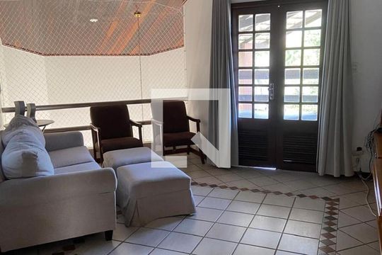 Sala de casa para alugar com 5 quartos, 390m² em Jaguaribe, Salvador