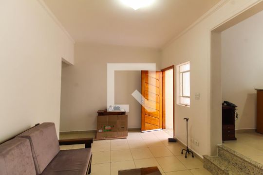 Casa para alugar com 3 quartos, 130m² em Vila Bertioga, São Paulo
