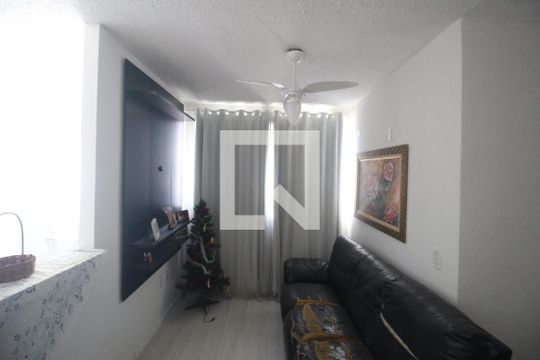 Sala de apartamento para alugar com 2 quartos, 45m² em Parque Sao Vicente, Belford Roxo