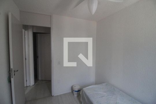 Quarto 1 de apartamento para alugar com 2 quartos, 45m² em Parque Sao Vicente, Belford Roxo