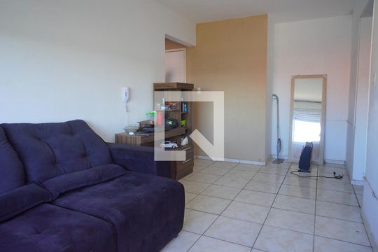 Sala  de apartamento para alugar com 1 quarto, 45m² em Rubem Berta, Porto Alegre