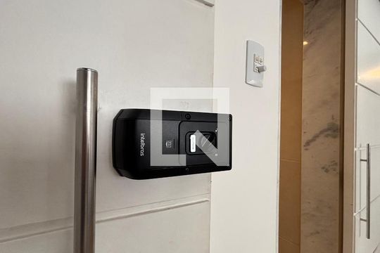 Sala - fechadura digital de apartamento para alugar com 2 quartos, 71m² em Copacabana, Rio de Janeiro
