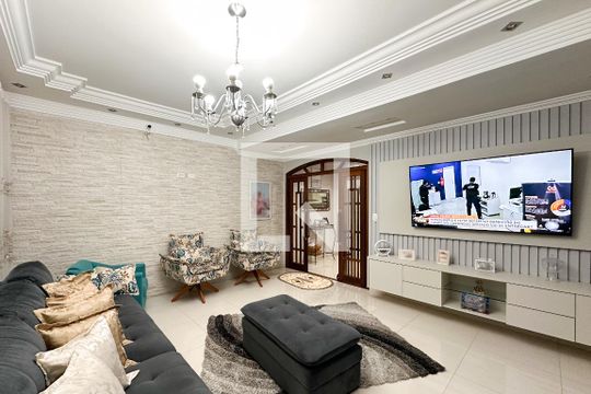 Casa à venda com 3 quartos, 200m² em Vila Marchi, São Bernardo do Campo