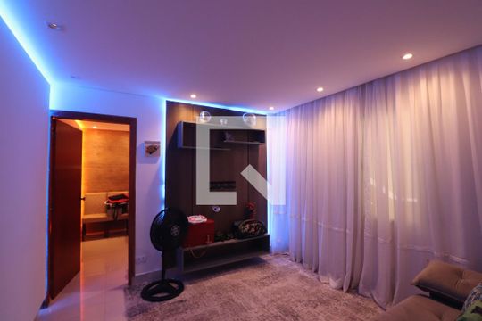Quarto 1 de casa à venda com 4 quartos, 450m² em Batistini, São Bernardo do Campo