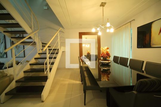 Sala ( Jantar)  de casa para alugar com 4 quartos, 249m² em Centro, São Bernardo do Campo