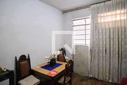 Sala 1 de casa à venda com 3 quartos, 2763m² em Sagrada Família, Belo Horizonte