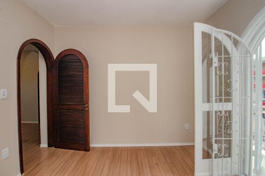 Quarto 2 de casa para alugar com 3 quartos, 204m² em Santa Maria Goretti, Porto Alegre