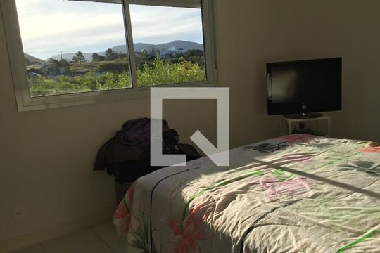 Quarto de apartamento para alugar com 3 quartos, 120m² em Campeche, Florianópolis
