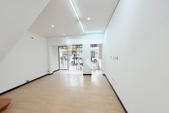 Sala de casa para alugar com 2 quartos, 120m² em Cidade Monções, São Paulo