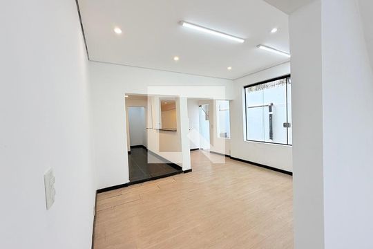 Cozinha de casa para alugar com 2 quartos, 120m² em Cidade Monções, São Paulo