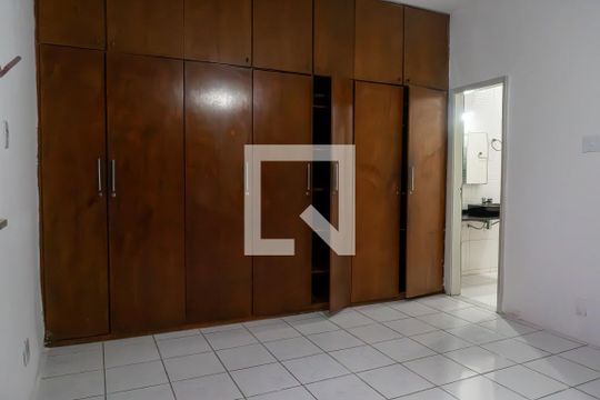 Suíte 1 de casa para alugar com 4 quartos, 300m² em Rocha, Rio de Janeiro