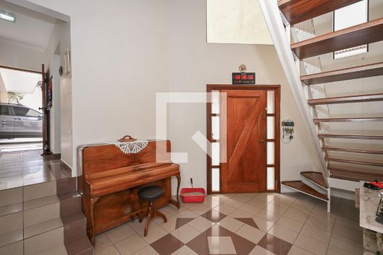 Hall de Entrada de casa à venda com 3 quartos, 320m² em Parque Monte Alegre, Taboão da Serra