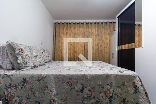 Casa 1 - Quarto 1 de casa à venda com 4 quartos, 185m² em Vila Sao Francisco, São Paulo