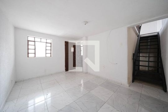 Casa para alugar com 2 quartos, 70m² em Jardim Jaú (zona Leste), São Paulo
