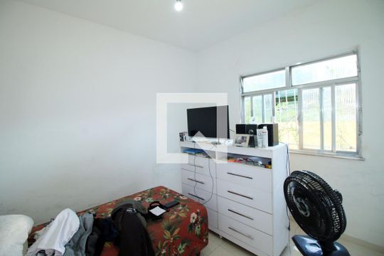 Quarto 1 de casa à venda com 3 quartos, 100m² em Penha Circular, Rio de Janeiro