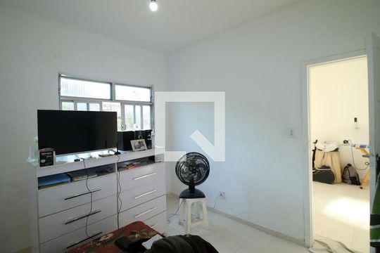 Quarto 1 de casa à venda com 3 quartos, 100m² em Penha Circular, Rio de Janeiro