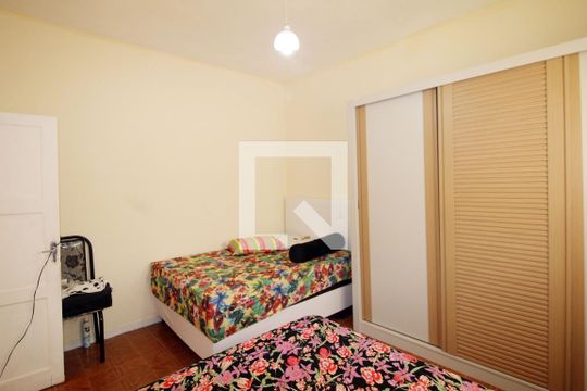 Quarto 1 de casa à venda com 3 quartos, 100m² em Penha Circular, Rio de Janeiro