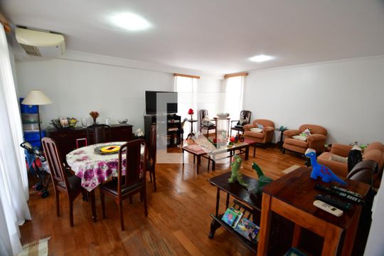 Sala de apartamento para alugar com 4 quartos, 224m² em Centro, Campinas