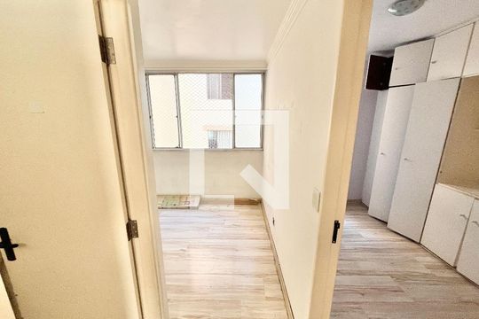 Corredor de apartamento à venda com 2 quartos, 48m² em Casa Verde Alta, São Paulo
