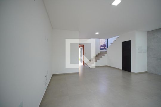 Sala de casa para alugar com 2 quartos, 120m² em Ingleses Norte, Florianópolis