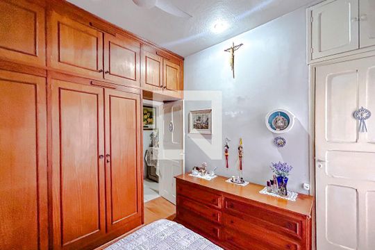 Quarto 1 de casa à venda com 3 quartos, 200m² em Parque São Jorge, São Paulo