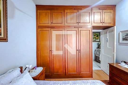 Quarto 1 de casa à venda com 3 quartos, 200m² em Parque São Jorge, São Paulo