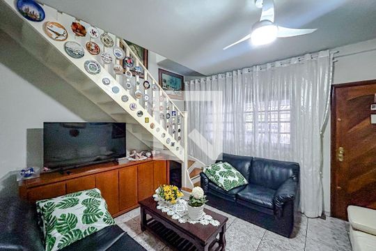 Sala de casa à venda com 3 quartos, 200m² em Parque São Jorge, São Paulo
