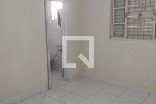 Casa 1 - Quarto de casa à venda com 3 quartos, 170m² em Vila Renato (Zona Leste), São Paulo