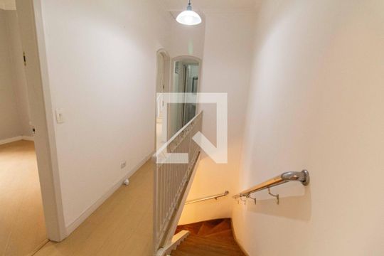 Corredor de casa para alugar com 2 quartos, 70m² em Vila Mariana, São Paulo
