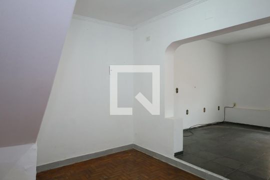 Sala 2 de casa para alugar com 2 quartos, 140m² em Itaquera, São Paulo