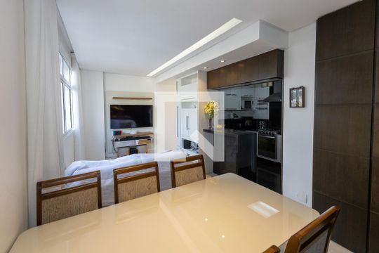 Sala de Jantar de apartamento para alugar com 3 quartos, 72m² em Santo Antônio, Belo Horizonte