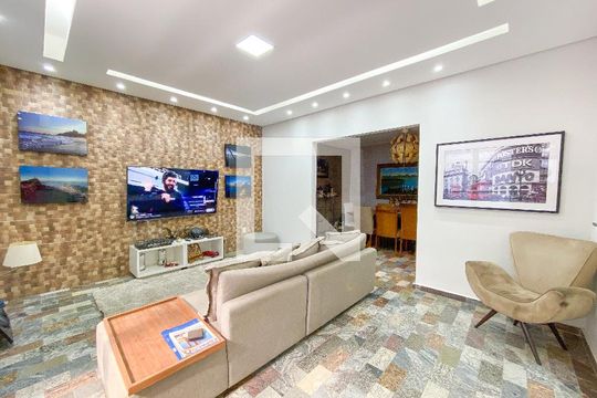 Sala de casa para alugar com 3 quartos, 360m² em Riacho das Pedras, Contagem