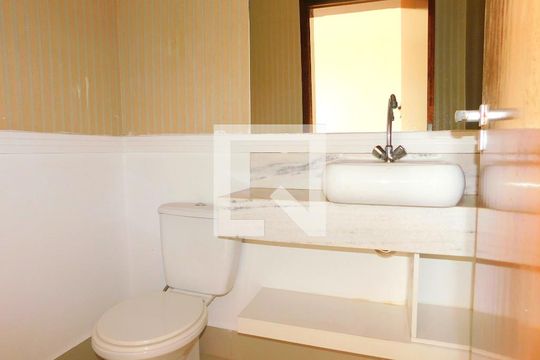 Lavabo de casa de condomínio para alugar com 3 quartos, 230m² em Parque Brasil 500, Paulínia