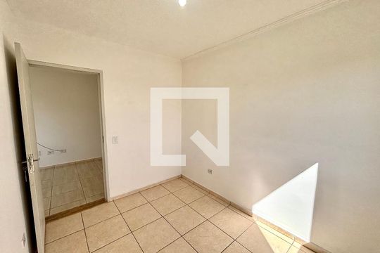 Quarto 2 de apartamento para alugar com 2 quartos, 50m² em Lageado, Ferraz de Vasconcelos