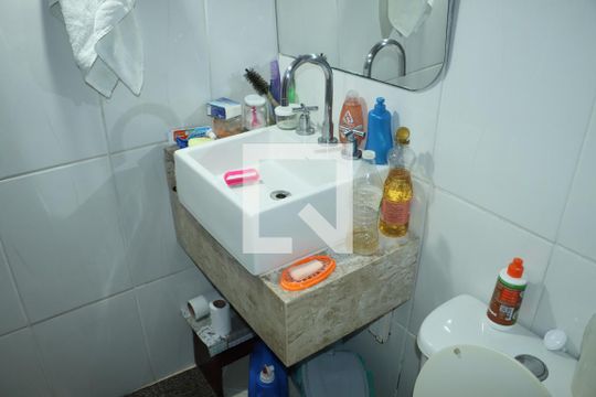 Casa para alugar com 1 quarto, 64m² em Jardim Casa Branca, Embu das Artes