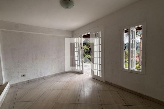 Casa à venda com 3 quartos, 301m² em Parque Viana, Barueri