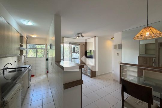 Sala de apartamento à venda com 2 quartos, 74m² em Curicica, Rio de Janeiro