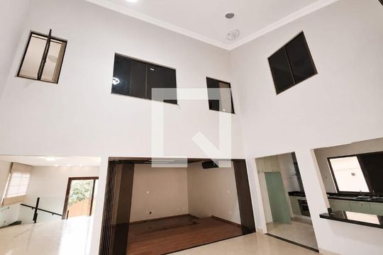 Cozinha de casa de condomínio para alugar com 5 quartos, 400m² em Alphaville Araguaia, Goiânia
