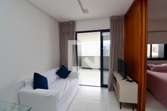 Sala de apartamento para alugar com 1 quarto, 52m² em Caminho das Árvores, Salvador
