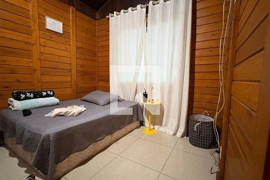 Quarto 3 de casa para alugar com 2 quartos, 44m² em Araguaia, Belo Horizonte