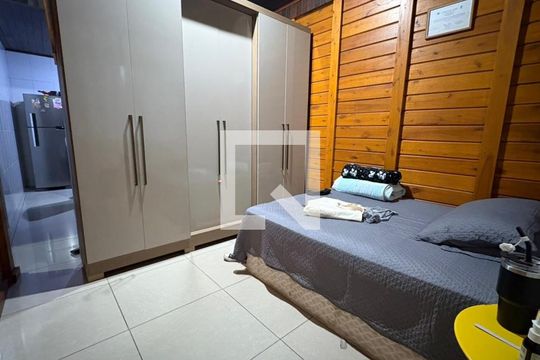 Quarto 3 de casa para alugar com 2 quartos, 44m² em Araguaia, Belo Horizonte