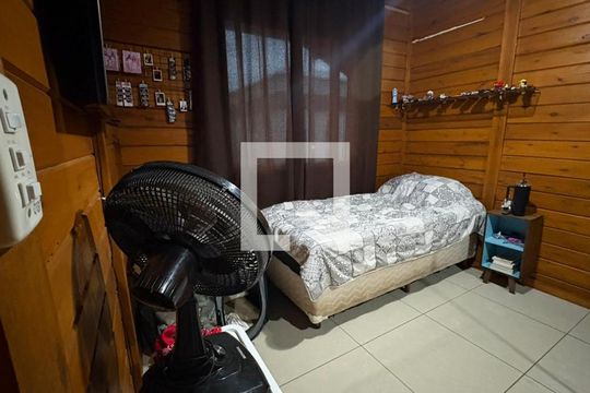 Casa para alugar com 2 quartos, 44m² em Araguaia, Belo Horizonte