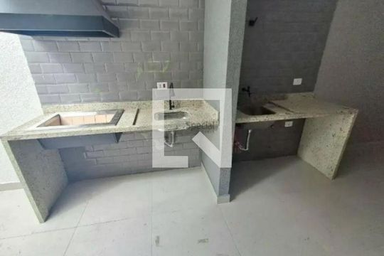 Casa à venda com 3 quartos, 170m² em Vila Carrão, São Paulo