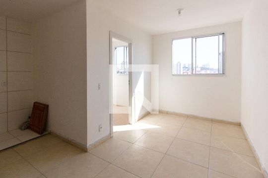 Sala de apartamento para alugar com 2 quartos, 40m² em Centro, Guarulhos