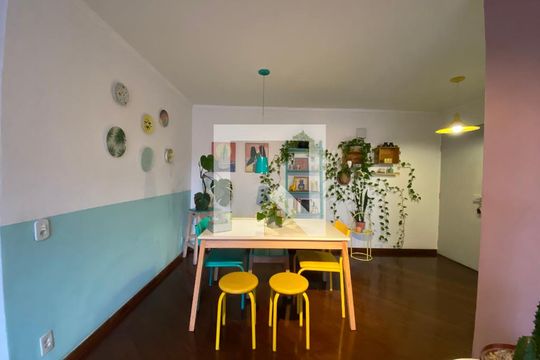 Sala de apartamento à venda com 2 quartos, 56m² em Parque Ipe, São Paulo